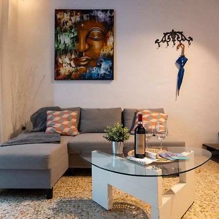 F1 - Santa Croce One Bedroom Apartment For Couples Florença Exterior foto